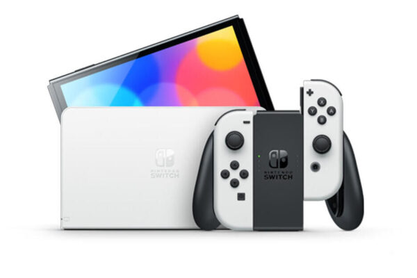 Nintendo Switch (modèle Oled) Avec Station D'accueil Et Manettes Joy-con Blanche
